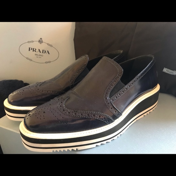 Slip-On Oxford
PRADA - Picture 4 of 6